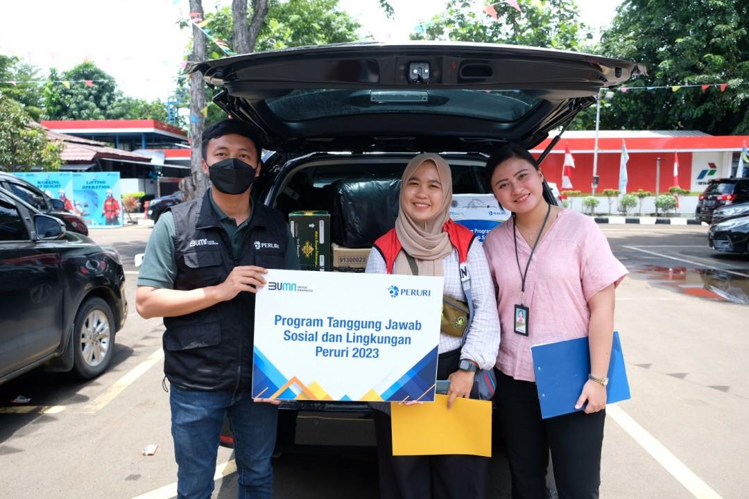 Peruri Salurkan Bantuan Logistik Guna Ringankan Beban  Korban Kebakaran Plumpang