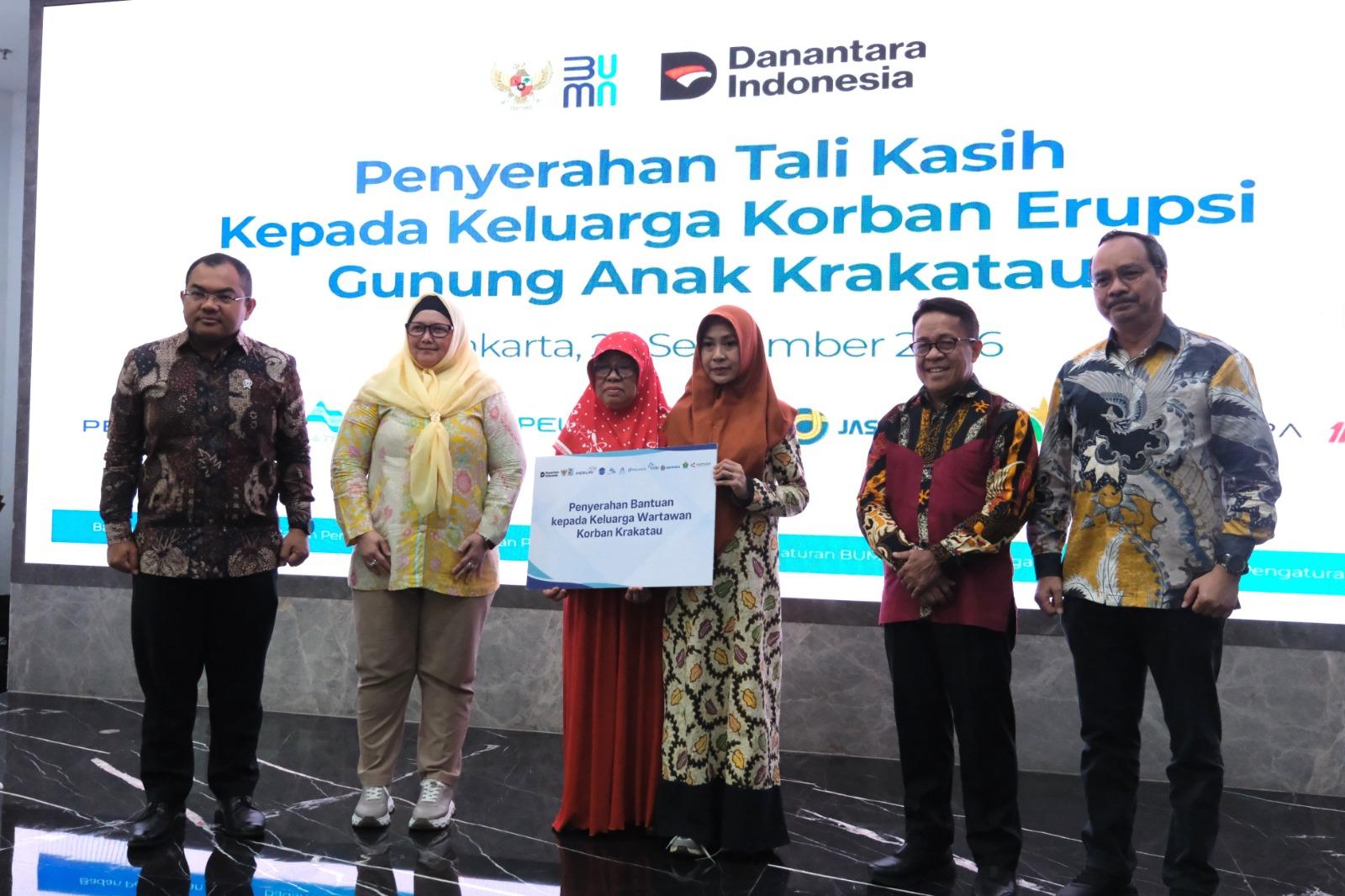 PERURI Turut Salurkan Tali Asih Bagi Keluarga Jurnalis dan Awak Kapal Korban Insiden Arupadhatu I