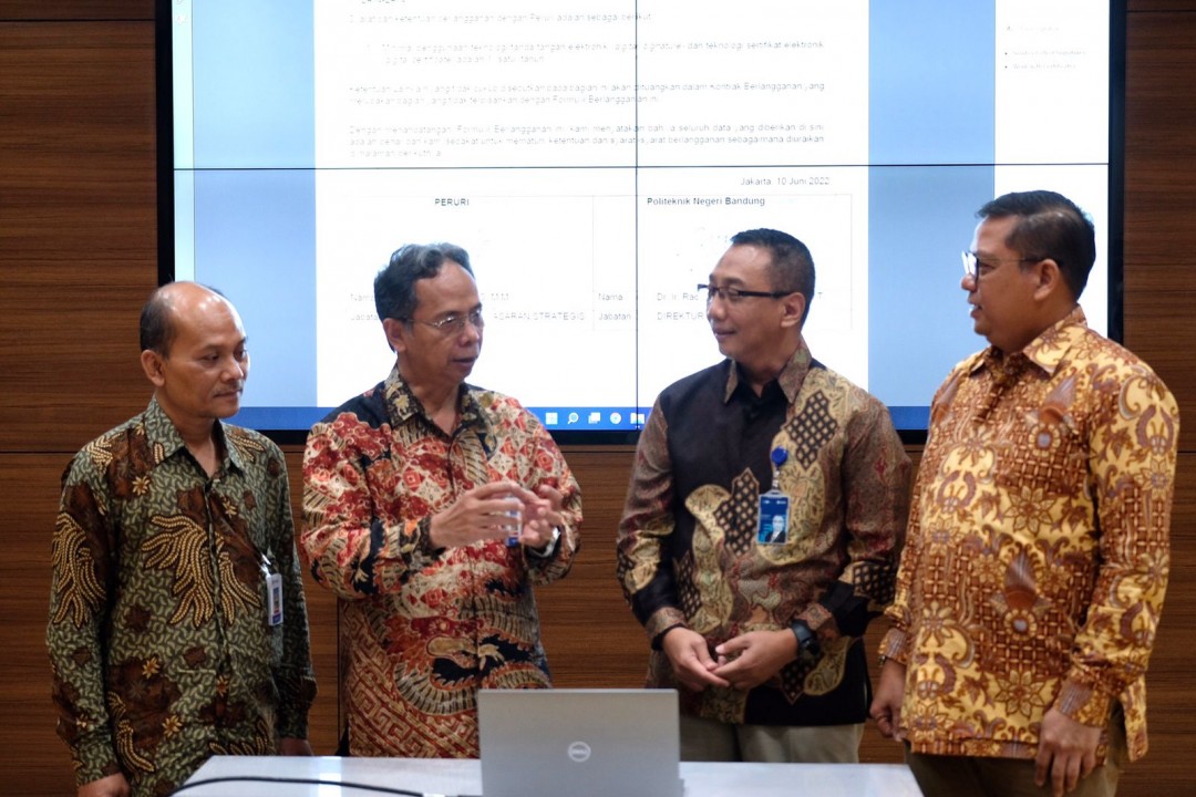 Permudah Legalisasi Ijazah Bagi Alumni, Peruri Menandatangani Perjanjian Kerja Sama dengan Politeknik Negeri Bandung Menyediakan Layanan Digital